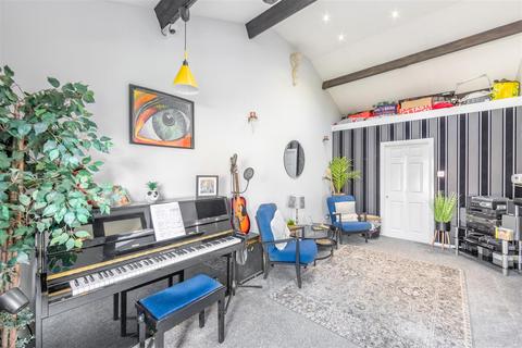 19 Austral Place, Wideopen, Newcastle Upon Tyne, NE13 7HH