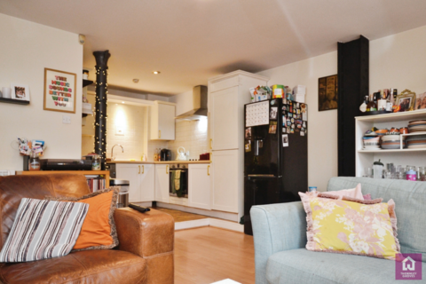 2 bedroom flat for sale, Chester Road, Manchester, Greater Manchester, M16