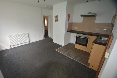 2 bedroom flat to rent, Rowdens Road, Torquay TQ2