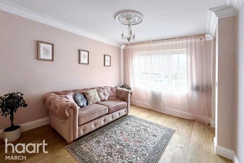 2 bedroom terraced house for sale, Dahlia Close, March