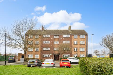 undefined, Oxford Way, Feltham TW13