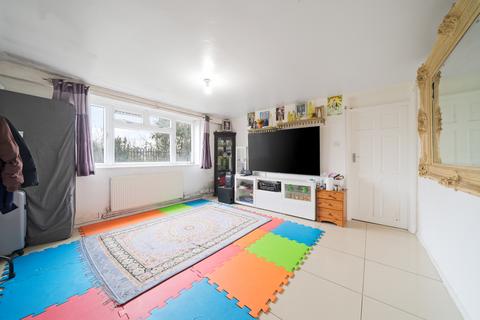 undefined, Oxford Way, Feltham TW13