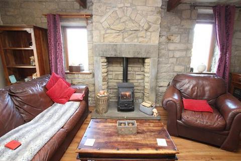 4 bedroom cottage for sale, Windhill Old Road, Thackley, Bradford