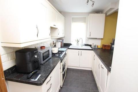 4 bedroom cottage for sale, Windhill Old Road, Thackley, Bradford
