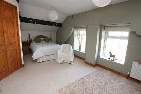 4 bedroom cottage for sale, Windhill Old Road, Thackley, Bradford