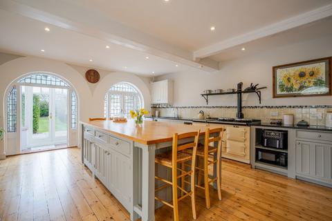 5 bedroom house for sale, Links Road, Flackwell Heath, Buckinghamshire, HP10