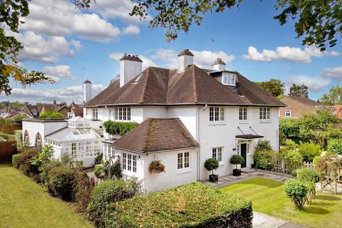 5 bedroom house for sale, Links Road, Flackwell Heath, Buckinghamshire, HP10