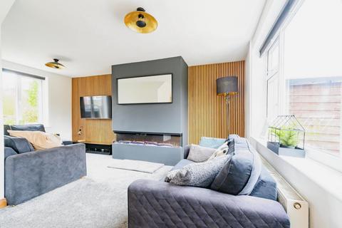 7 Brooks Avenue, Radcliffe, Manchester, M26 4HQ