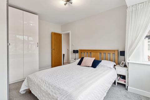 10 Colburn Way, Sutton, SM1 3AU