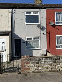 3 bedroom terraced house to rent, Colville Road, Lowestoft NR33