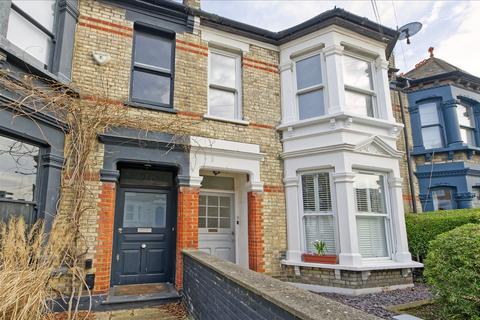 24 Oaklands Grove, London, W12 0JA