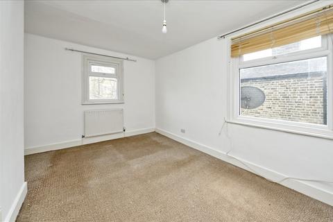 24 Oaklands Grove, London, W12 0JA