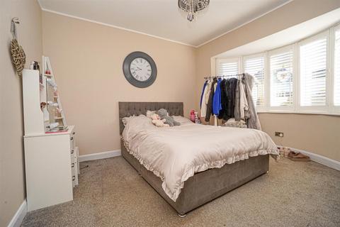 14 First Avenue, Bexhill-on-sea, TN40 2PL