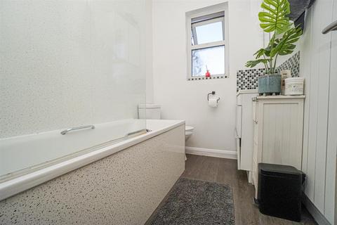 14 First Avenue, Bexhill-on-sea, TN40 2PL