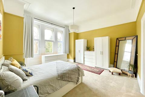 Flat 2, 29 Cavendish Road, Bournemouth, BH1 1QZ