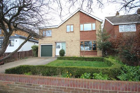 5 bedroom detached house for sale, Ashcourt Drive, Hornsea