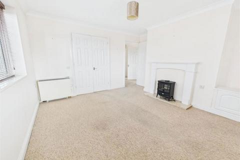 2 bedroom retirement property for sale, The Hawthorns, Lutterworth LE17