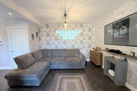 24 Coniston Avenue, Solihull, B92 7NS