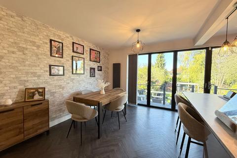 24 Coniston Avenue, Solihull, B92 7NS