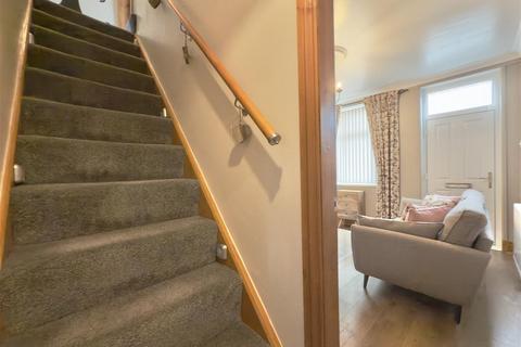 8 Cross Hill, Brierley, Barnsley, S72 9LE