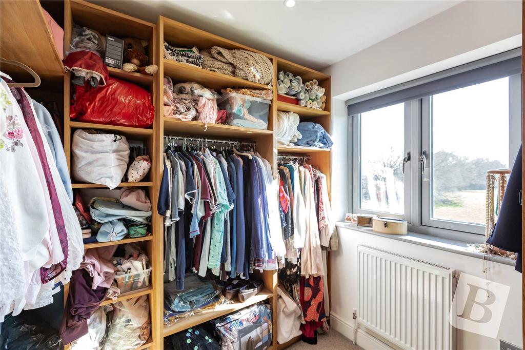 Walk-In Wardrobe