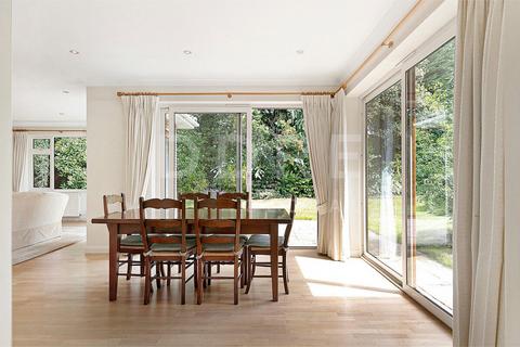 Juniper Green Coombe Ridings, Kingston Upon Thames, KT2 7JT