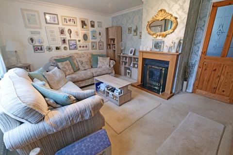 44 Avon Drive, Barnoldswick, BB18 6ET