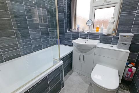 44 Avon Drive, Barnoldswick, BB18 6ET