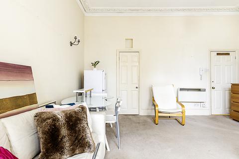Studio to rent,  Pembridge Square, London W2