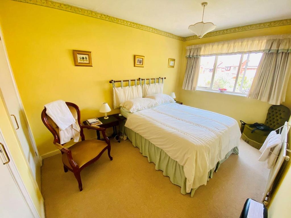 Bed1.jpg