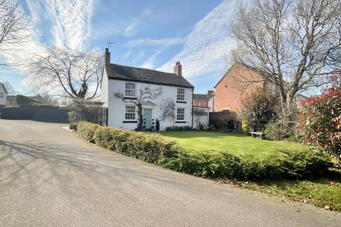 3 bedroom cottage for sale, Main Road, Shavington, CW2
