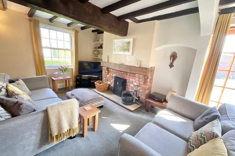 3 bedroom cottage for sale, Main Road, Shavington, CW2