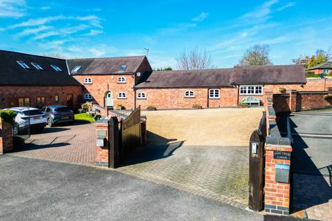 4 bedroom barn conversion for sale, Common Lane, Stanley Common