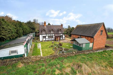 3 bedroom detached house for sale, Northampton Lane, Ombersley, Droitwich