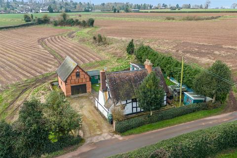 3 bedroom detached house for sale, Northampton Lane, Ombersley, Droitwich