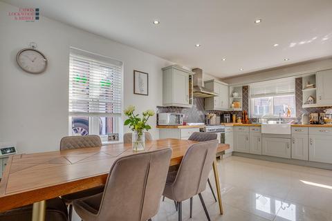 3 bedroom detached house for sale, Prominence Way, Sunnyside, Rotherham