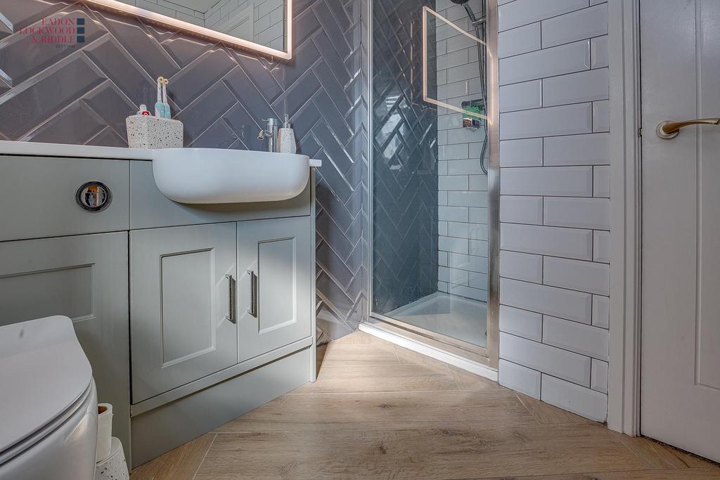 Ensuite
