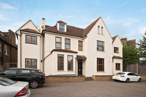 2 bedroom flat for sale, Regents Park Road, London N3