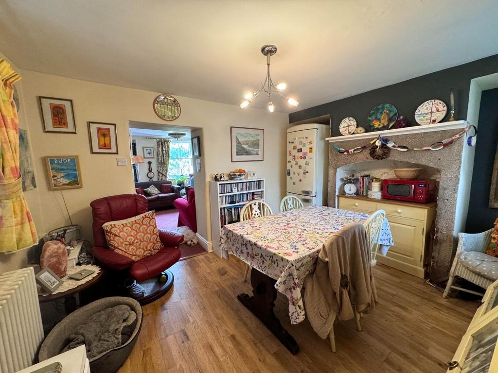 Dining Room.jpg