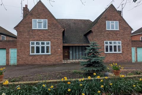 undefined, Queens Avenue, Feltham, Middlesex, TW13