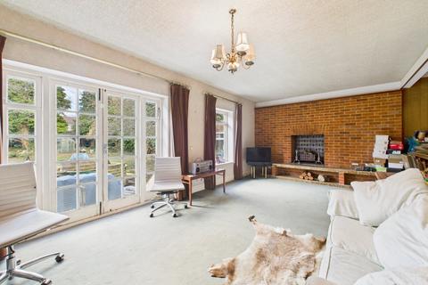 undefined, Queens Avenue, Feltham, Middlesex, TW13