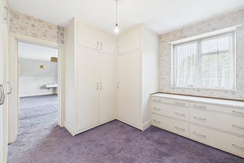 undefined, Queens Avenue, Feltham, Middlesex, TW13