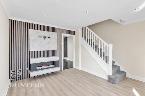 6 Hough Close, Oldham, OL8 2NZ
