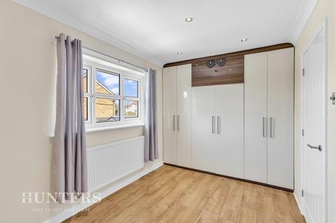 6 Hough Close, Oldham, OL8 2NZ
