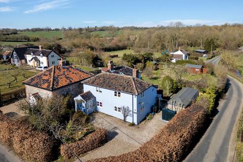 3 bedroom cottage for sale, Metfield, Harleston