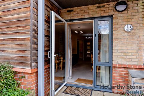 1 bedroom apartment for sale, Martin Court, St. Catherines Road, Grantham