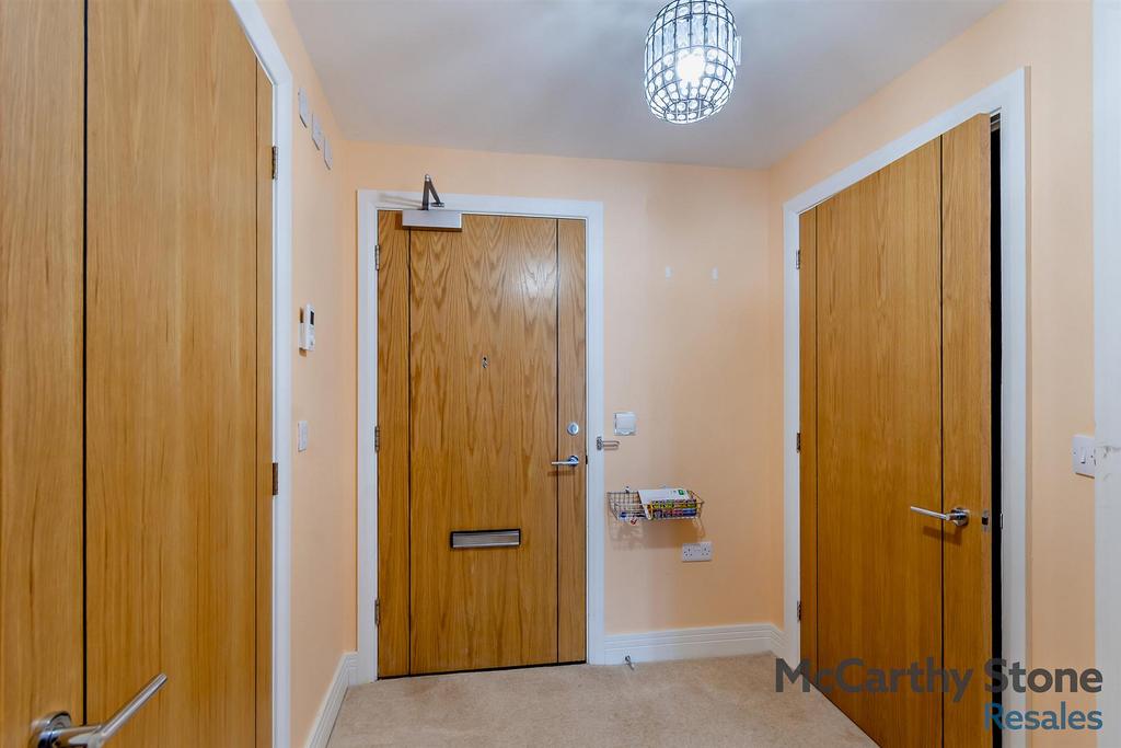 8639597-interior12-800.jpg