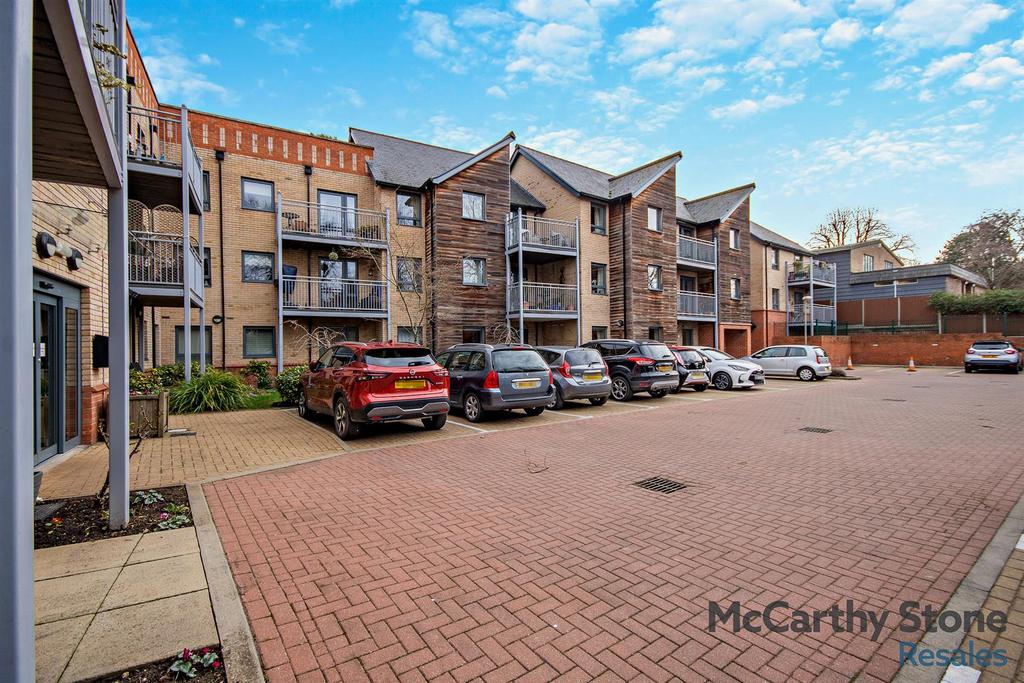 8639597-exterior05-800.jpg