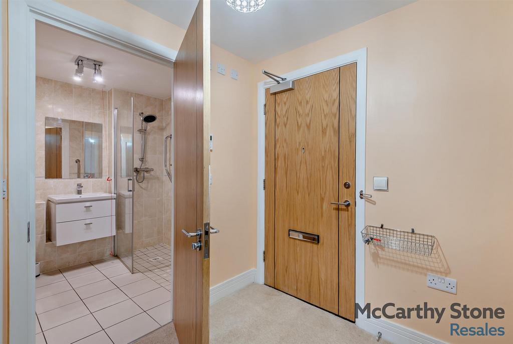 8675150-interior21-800.jpg