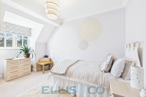 34 Dowgate Close, Tonbridge, TN9 2EL